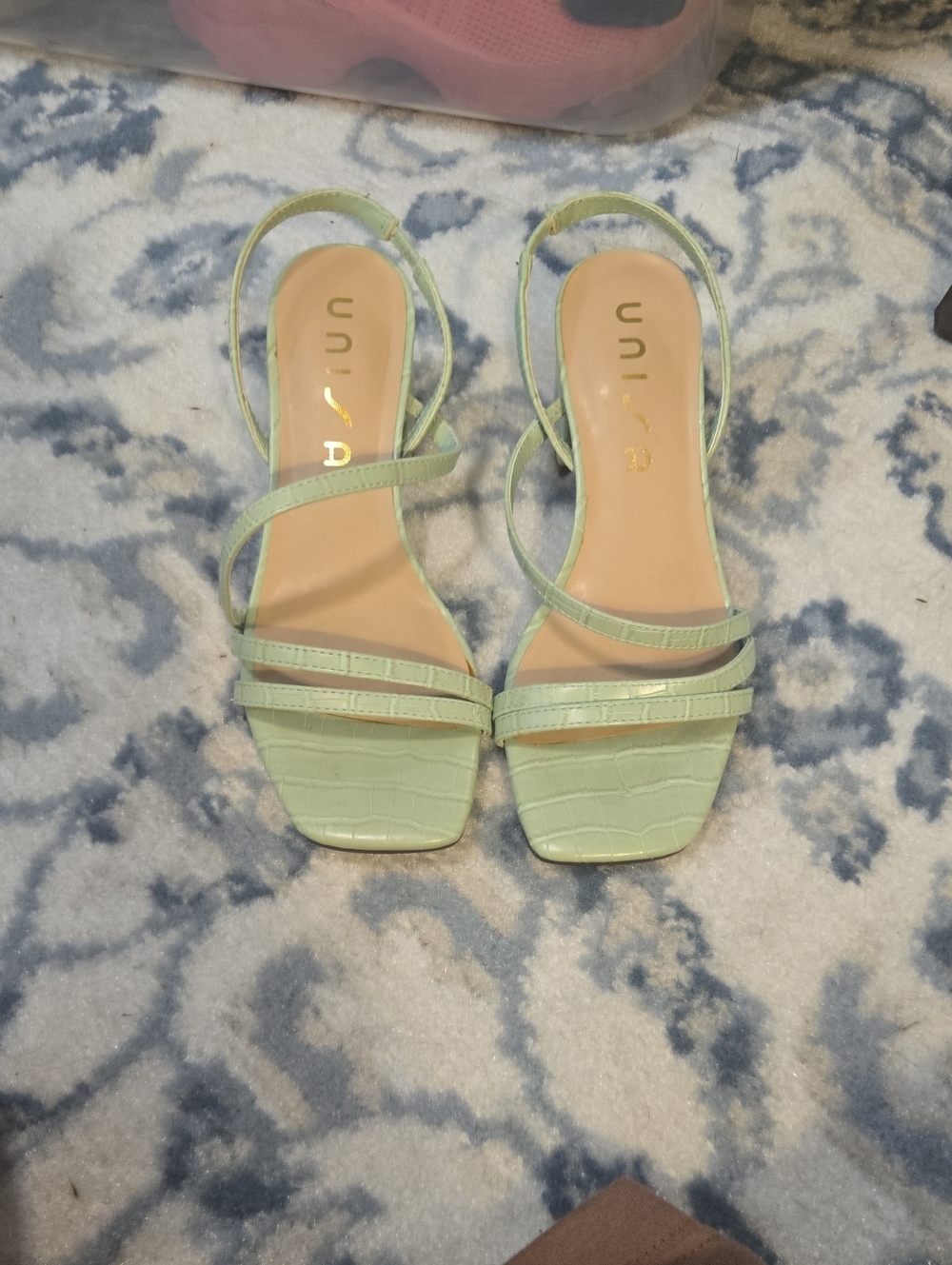 Unisa Pastel Green Croc-Textured Strappy Block Heel Sandals